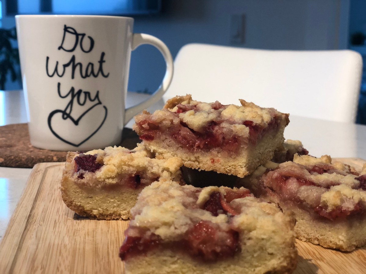Strawberry Crumb Bars