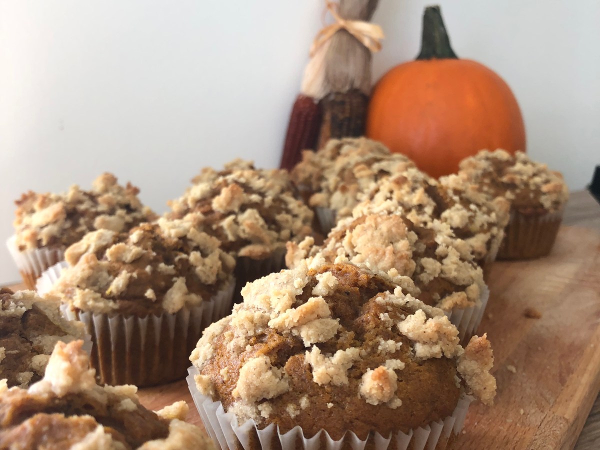 Pumpkin Crumble Muffins