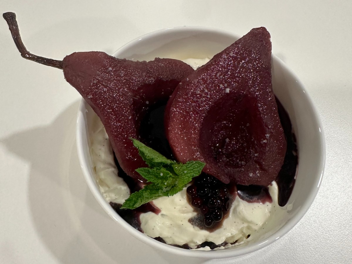 Mulled Wine Poached Pears & Whipped Vanilla&nbsp;Mascarpone