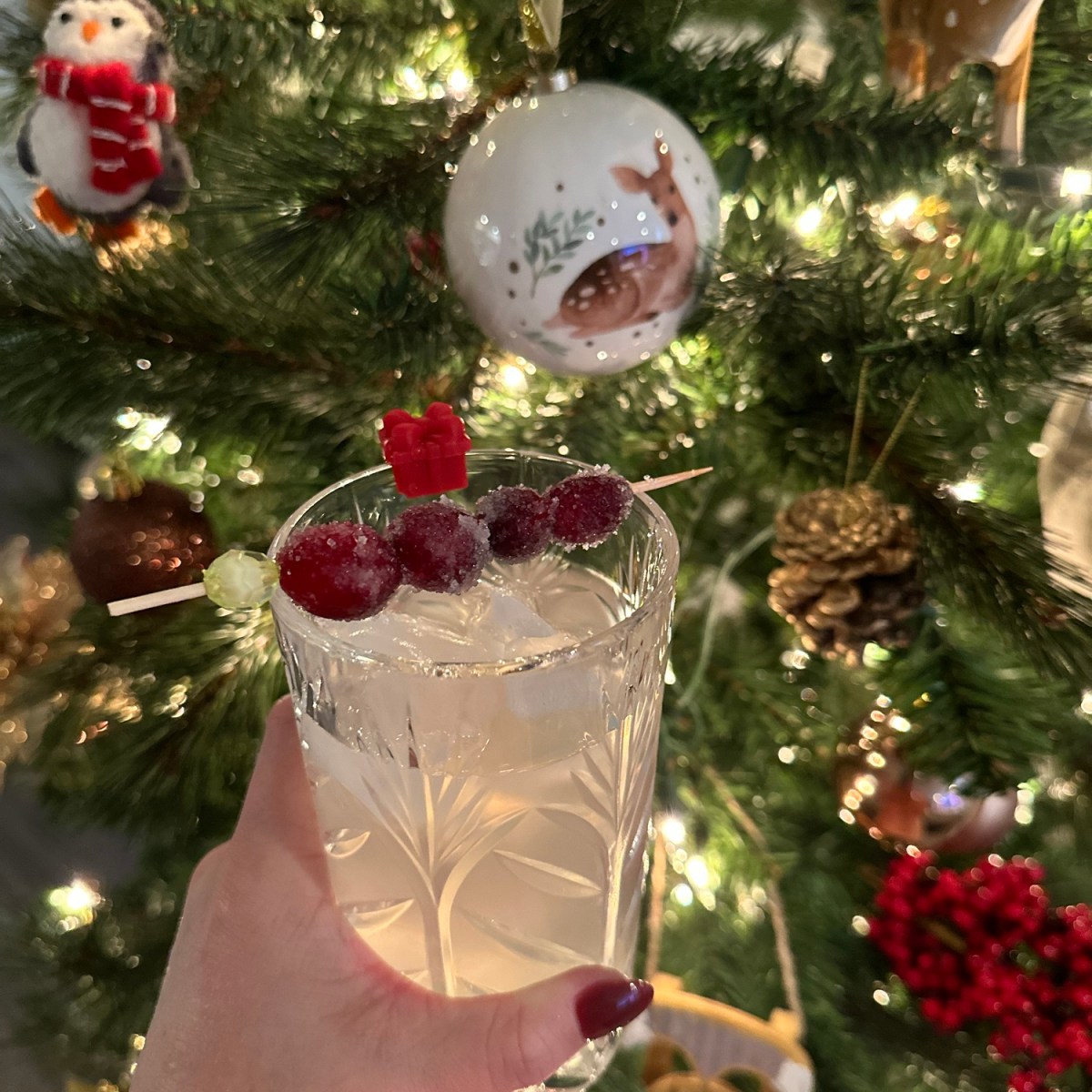 White Cosmopolitan with Sugared&nbsp;Cranberries